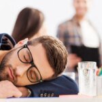 Как быстро избавится от сонливости и повысить уровень энергии