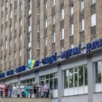 Ирине Фарион провели операцию, врачи борются за ее жизнь