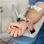 Нужна кровь для раненых: львовян приглашают на донацию в Городской центр службы крови