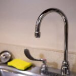 Загрязнение Десны: вода может достичь Киевской области 14-16 сентября, в пробах питьевой воды Киева превышений не обнаружено