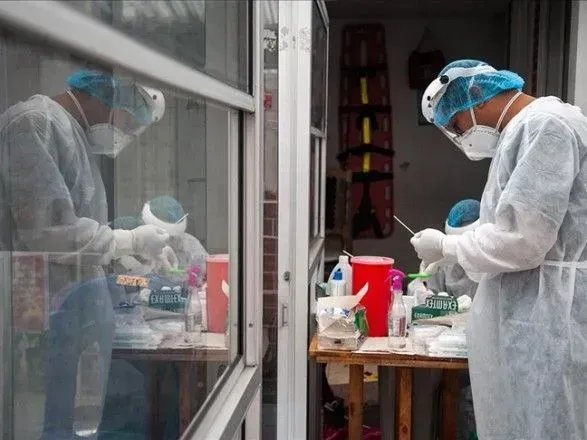 COVID-19 из Украины не исчез, но есть четкое снижение заболеваемости — эксперт