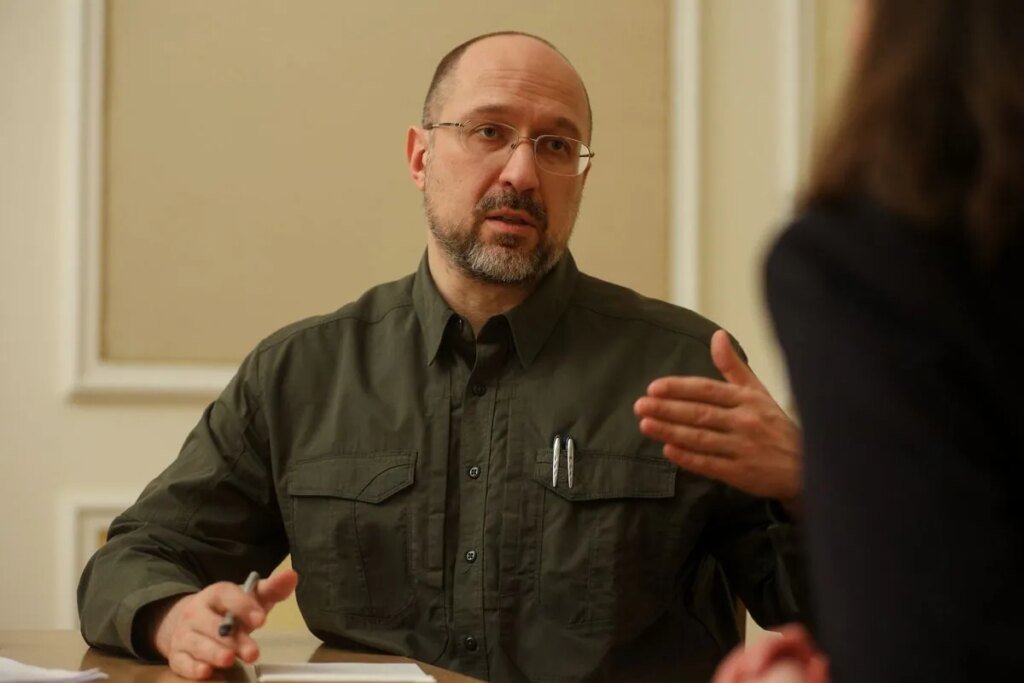 Более 40 тысяч дел, рассмотрение которых задержали в МСЭК, уже передали экспертным командам — Шмыгаль