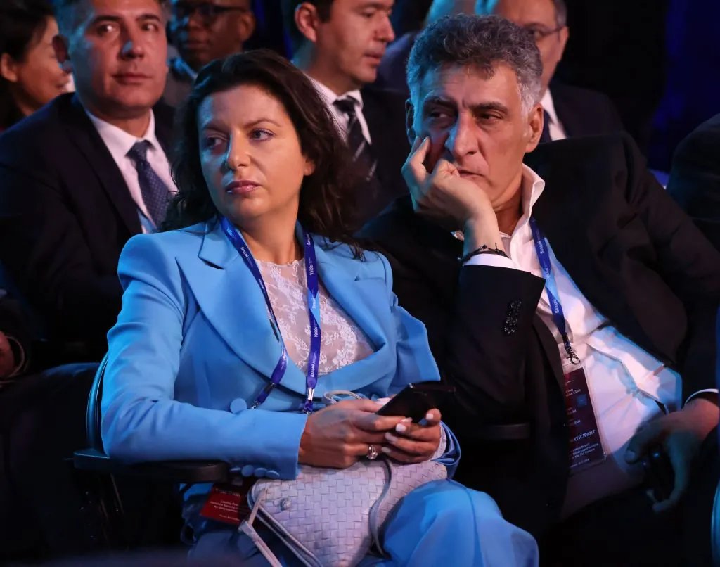 Муж российской пропагандистки Симоньян впал в кому: подробности