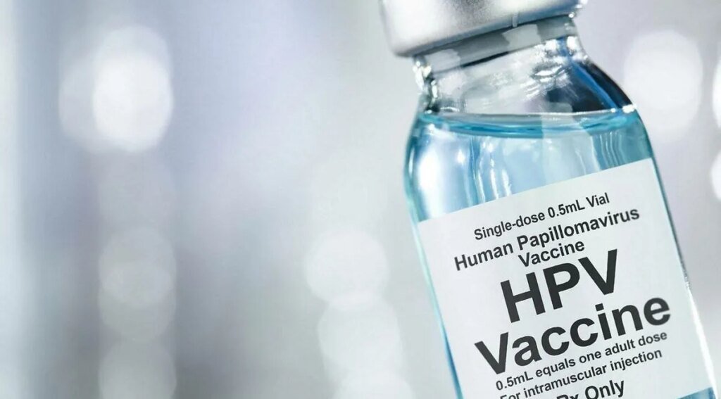 В Украине анонсировали бесплатную вакцину от ВПЧ: что изменится в Национальном календаре прививок с 2026 года