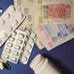 Вместо доступных лекарств — дыра в бюджете на 8 млрд грн. Эксперт раскритиковал новые правила регулирования фармрынка
