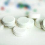 «9 видов аскорбинки для количества»: как украинцы встретили список ТОП-100 лекарств от Минздрава