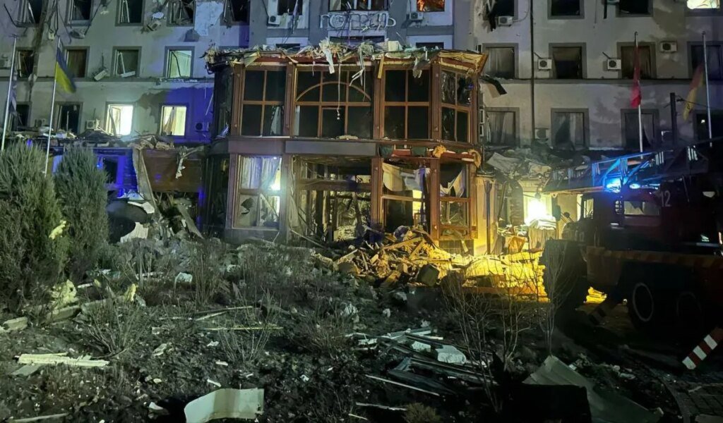 Ракетный удар по Кривому Рогу: один человек погиб, три человека пострадали