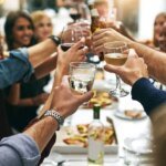 Употребление алкоголя в умеренных дозах на удивление хорошо для уровня холестерина — исследование