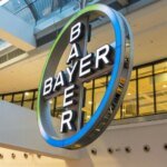 В США истец, больной раком, отсудил 2 млрд у дочерней компании Bayer: он пользовался их средством для уничтожения сорняков
