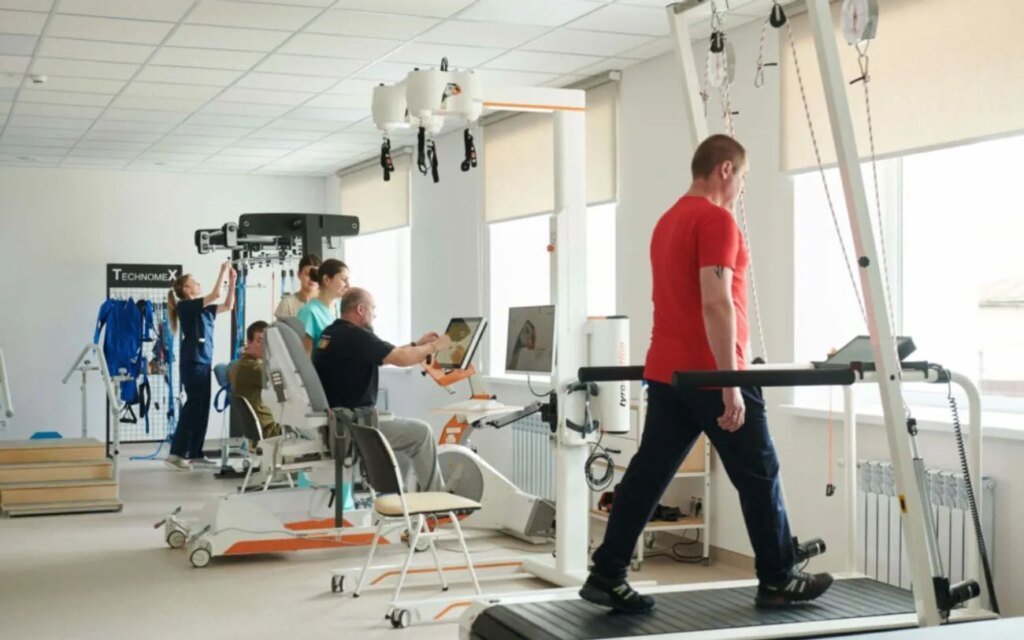 “Обязательно нужно создать возможности реабилитации и развития ветеранов в малых общинах”: Зеленский