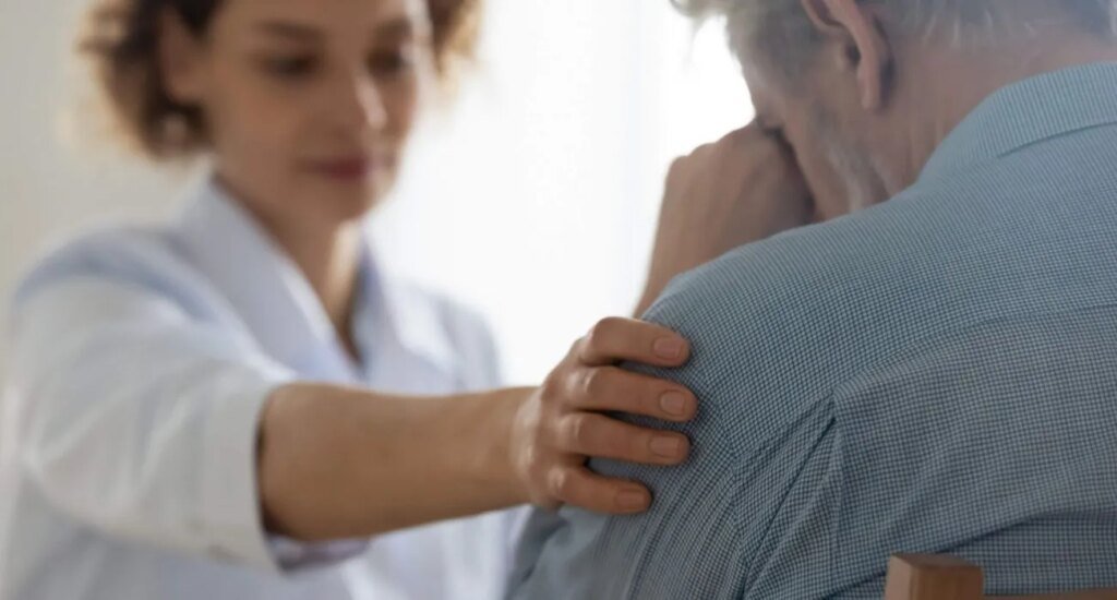 Лечение болезни Паркинсона с помощью ИИ: ученые предложили обновленный метод