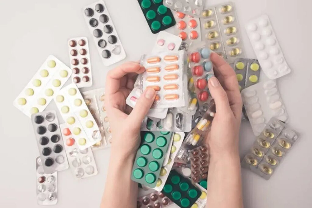 Снижать цены на «чипсы и газированную воду» — это не о медицинской целесообразности. Нардеп раскритиковала Топ-100 лекарств от Минздрава