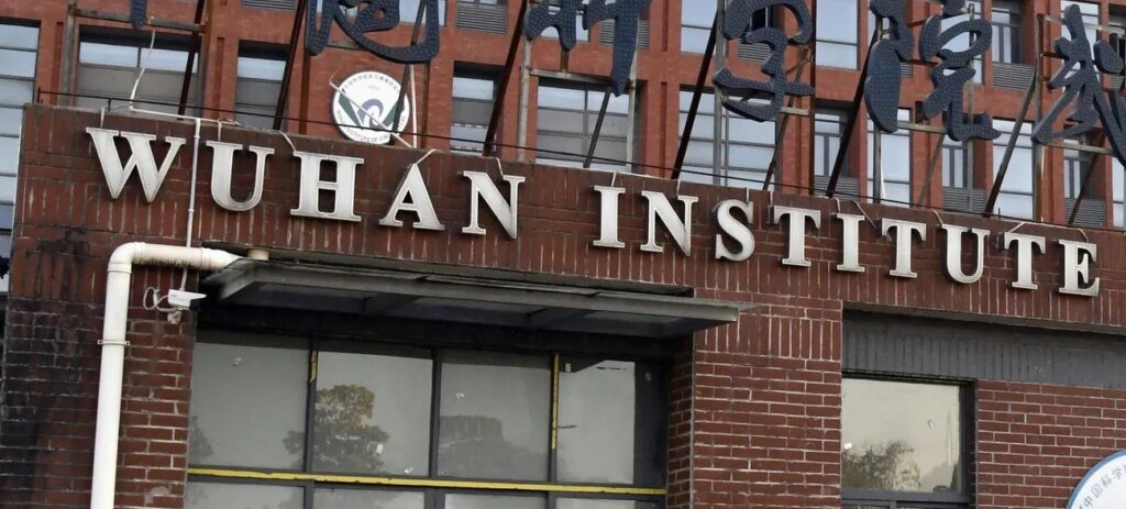 Тайна происхождения COVID-19: Китай призывает США прекратить политические манипуляции в том, что является научным вопросом