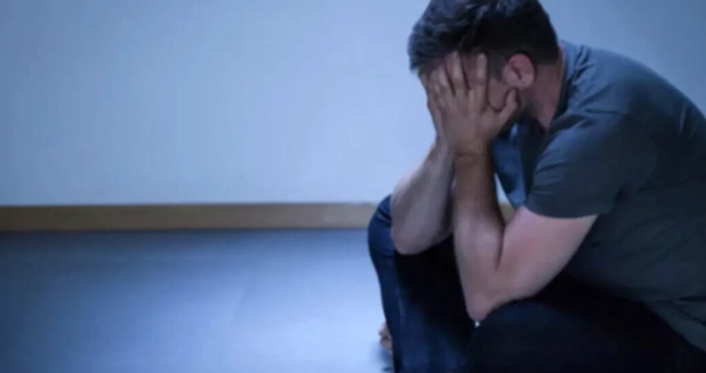 Острая реакция на стресс: что это такое, признаки и способы борьбы