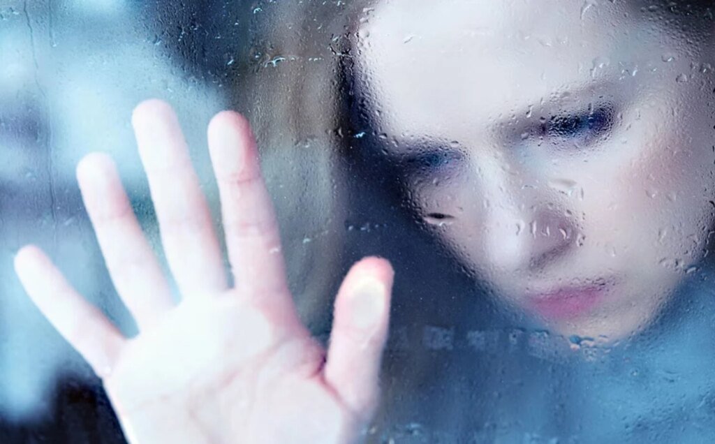 Одиночество и изоляция увеличивают риск смерти от рака на 11% — исследование