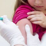 Уровень вакцинации детей в Украине остается ниже рекомендованного