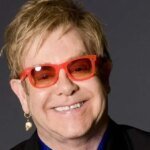 Элтон Джон рассказал о потере зрения на один глаз и ухудшении на другом