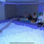 В Киеве открыли третье релакс-убежище "Без волн": пространство безопасности и ментальной поддержки во время тревог