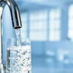 Исследование выявило более высокий уровень микробного загрязнения в диспенсерах по сравнению с водопроводной водой