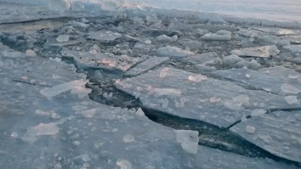 Отступление морозов делает лед на водоемах опасным — ГСЧС