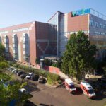 Игорное прошлое и российский след: кто на самом деле стоит за клиникой Odrex