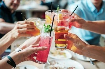 Какой популярный напиток на самом деле очищает сосуды